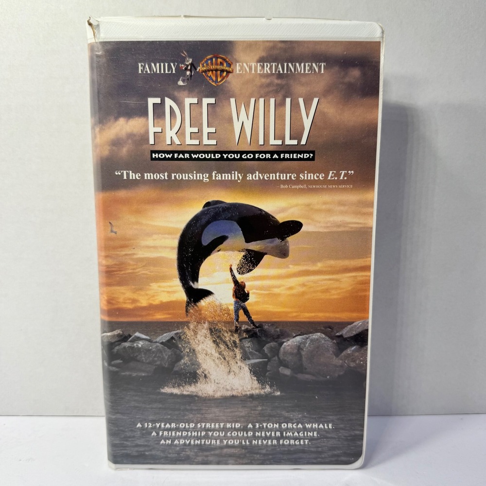 Free Willy VHS 1993 Warner‎ Home Video Clamshell Case Family Adventure Movie PG